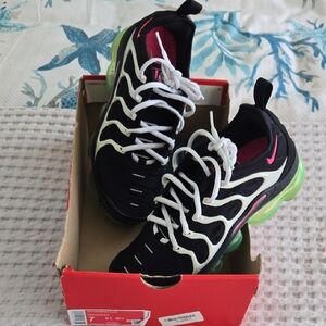Nike Kids Black, Pink & Green Air-Style Sneakers